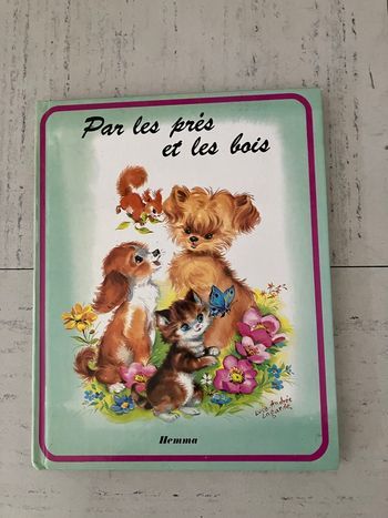 Livre animaux et plante fleurs