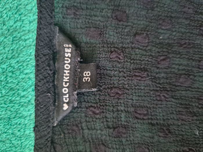 Haut noir - photo numéro 6