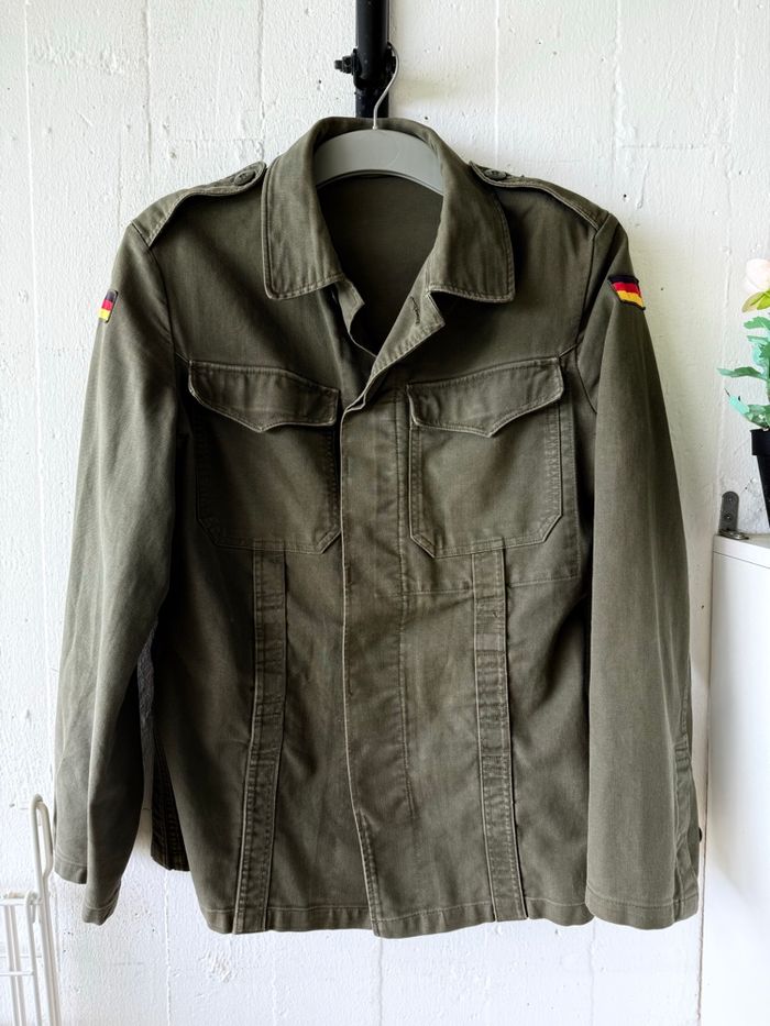 Veste surplus militaire vintage armée allemande, datant de 1983. - photo numéro 3