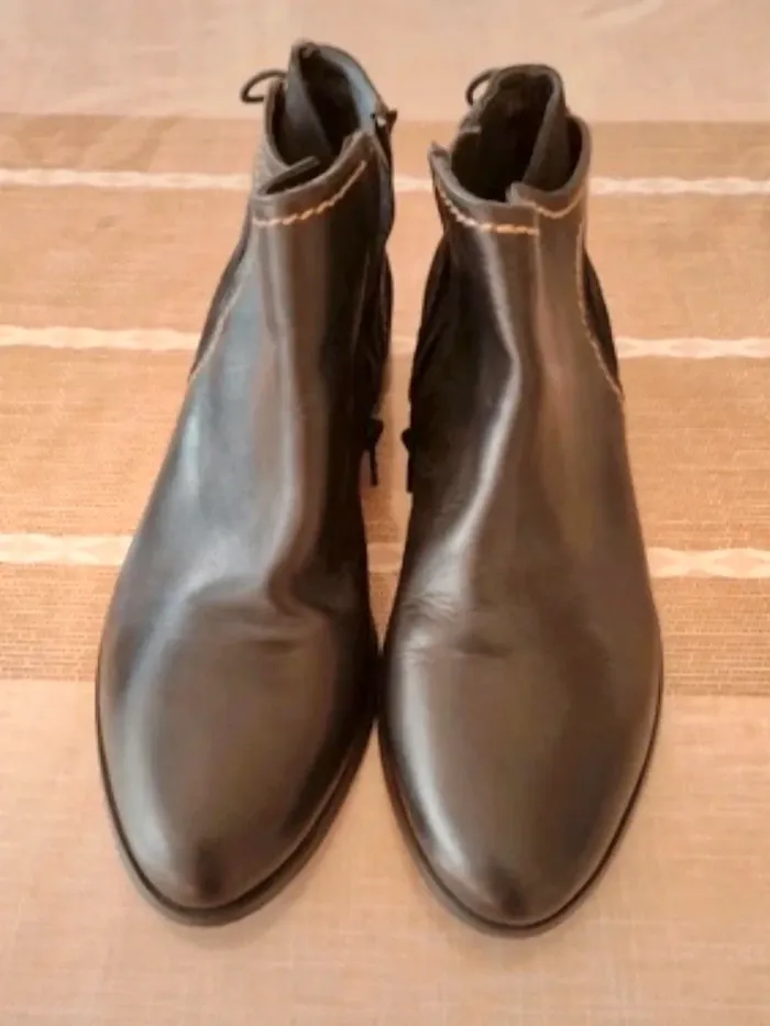 Bottines Minelli cuir noir 38 portées une fois - photo numéro 2