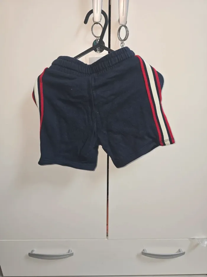 Short 3 ans - photo numéro 2