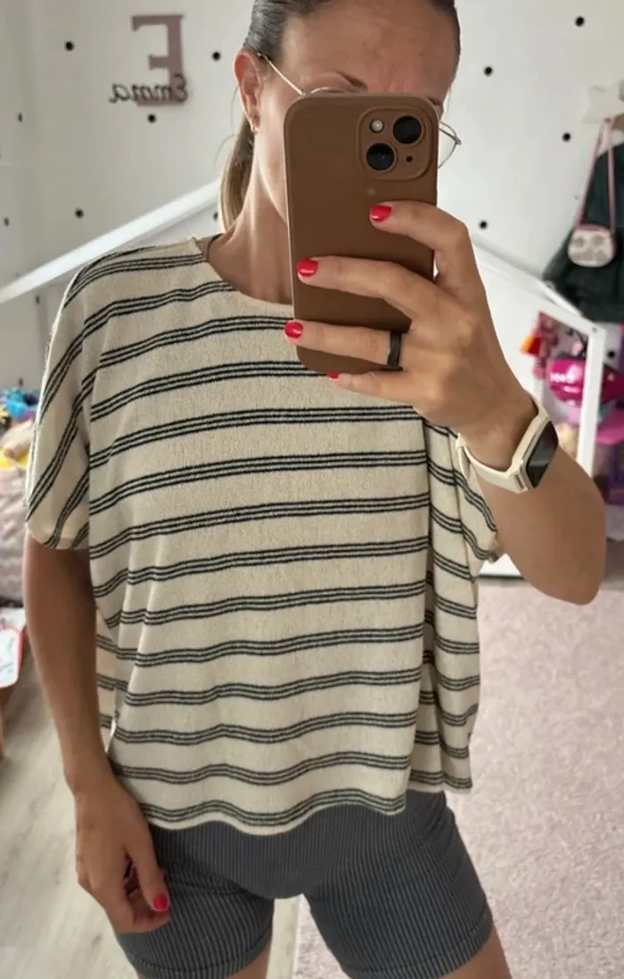 T-shirt NEUF - Taille S - photo numéro 2