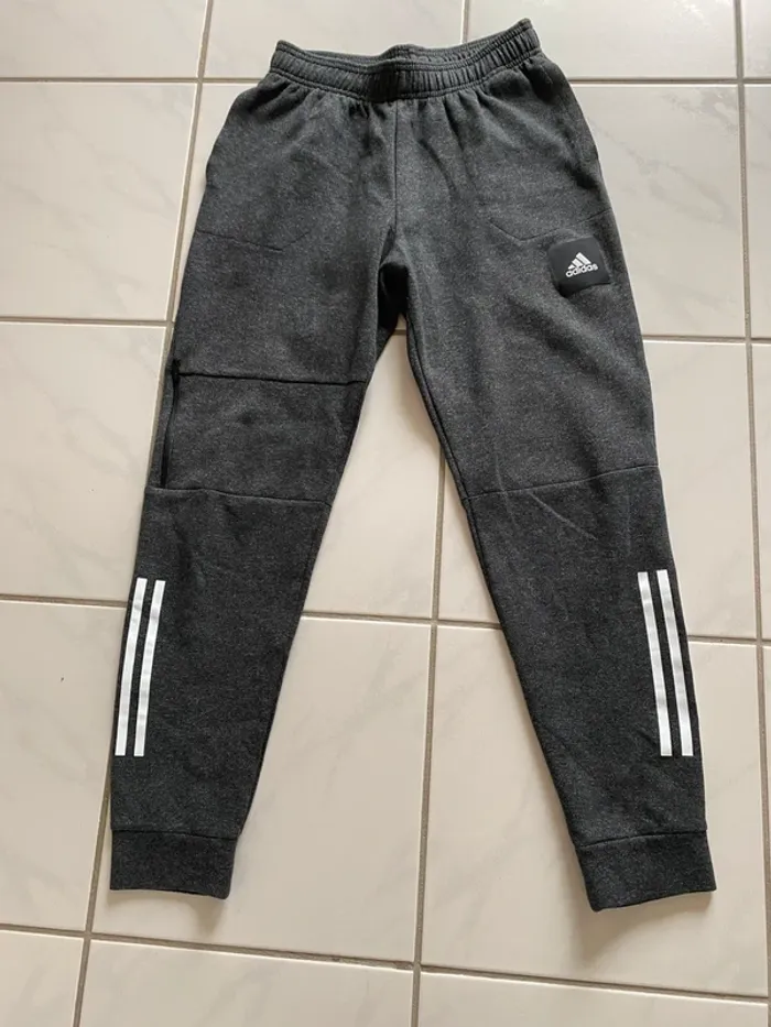 Adidas Jogger 13/14 ans (XS/S homme) Style clean, confort max, état NEUF - photo numéro 4