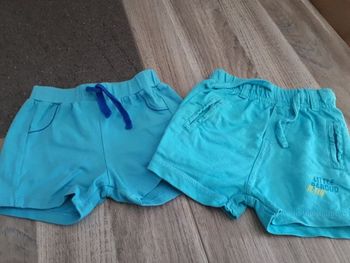 Lot 4 short bermuda garçon 3-6 mois