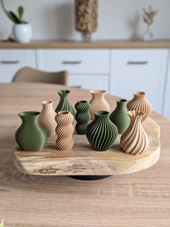 Lot de 10 mini vases design (6cm de hauteur)