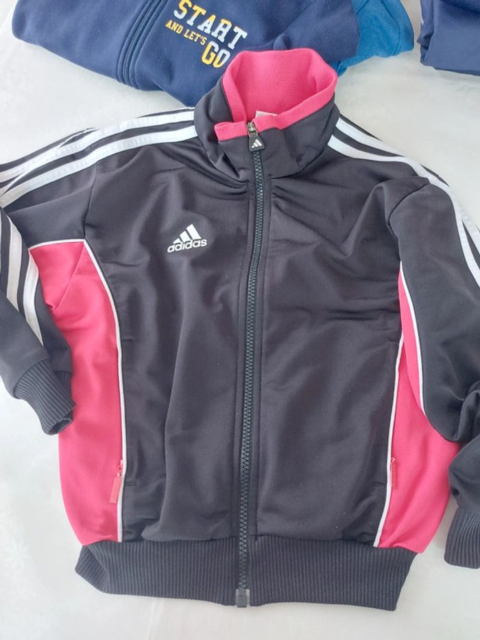 Lot 3 vestes 8 ans - photo numéro 4