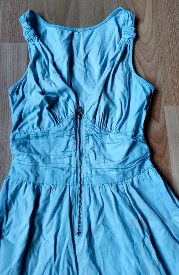 Robe bleue claire S/M - photo numéro 2