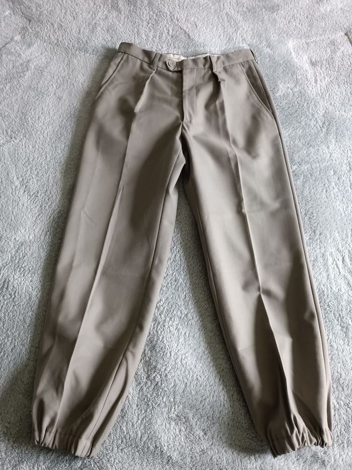 Pantalon beige homme classique élégant - photo numéro 2