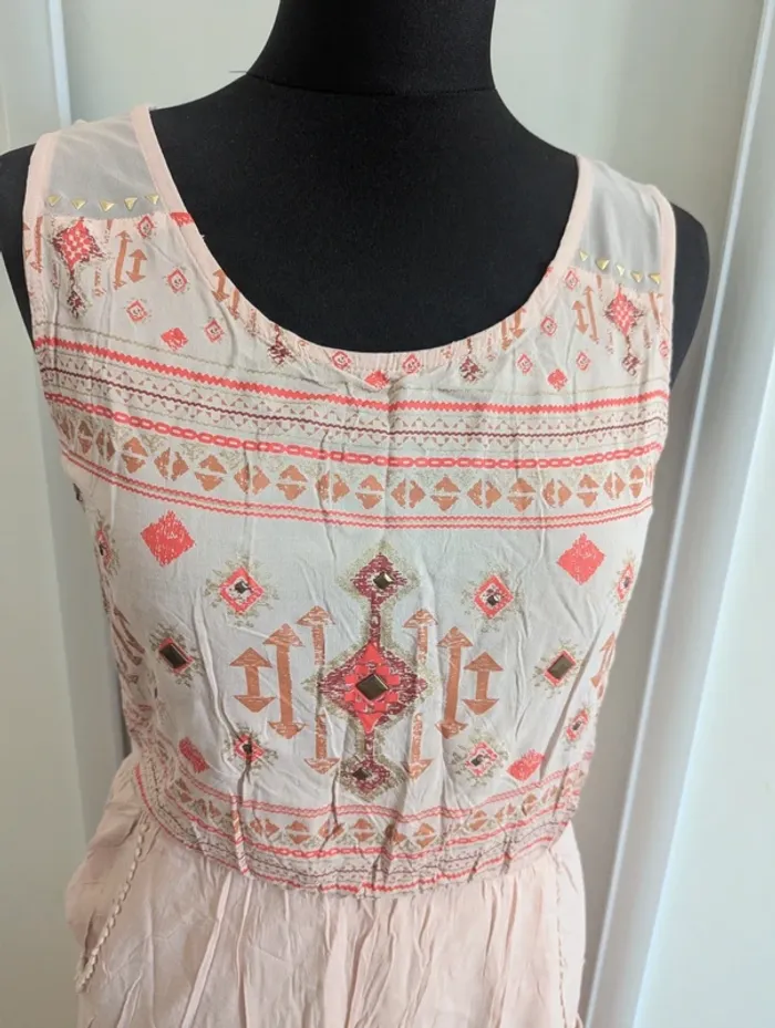 Robe Jennyfer - photo numéro 2