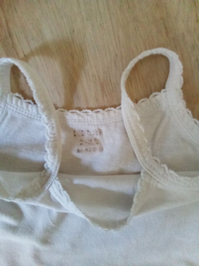 Lot 3 chemises de corps à bretelles Kiabi taille 2/3 ans - photo numéro 9