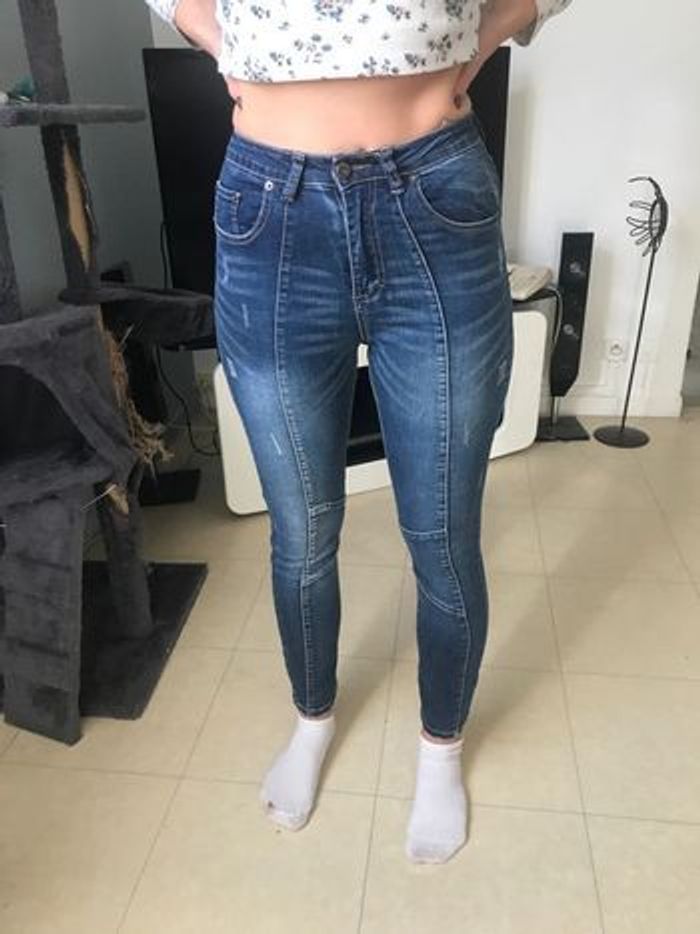 Jean bleu foncé femme