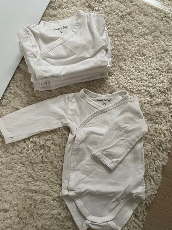 Lot de 9 bodys coton taille 56