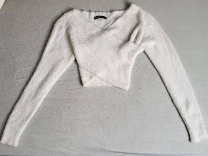 Magnifique petit pull en laine