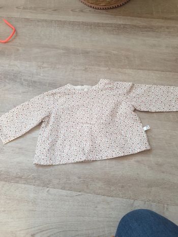 Adorable blouse 6m