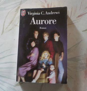 Aurore de Virginia C. Andrews Ed. J'ai Lu