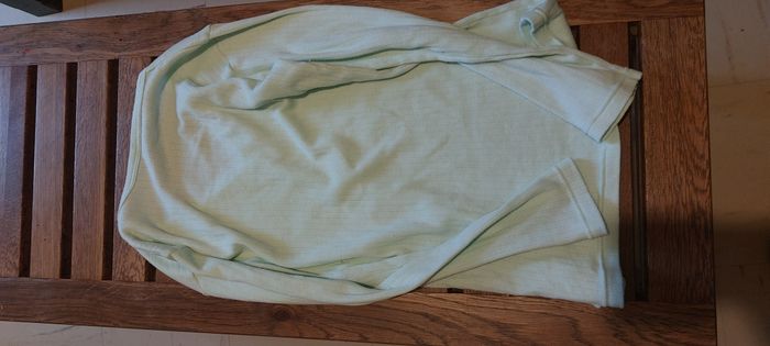 Tee shirt manche longue sans étiquette - photo numéro 3