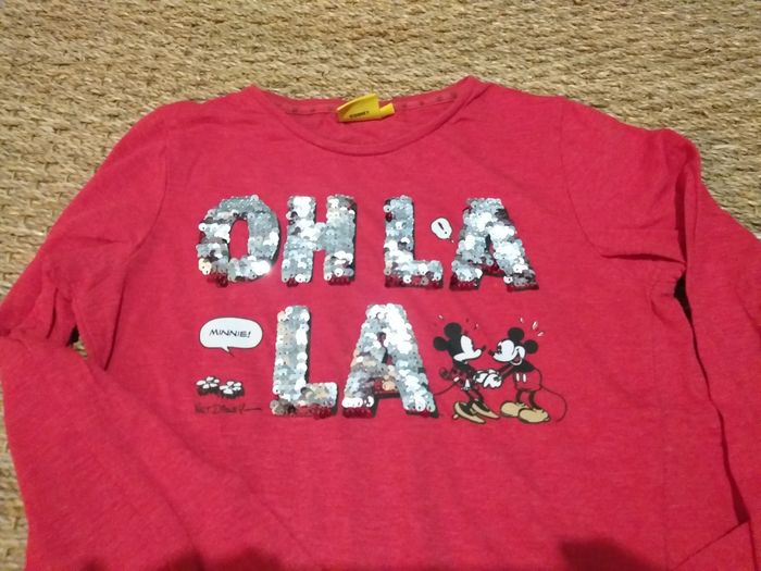 T shirt rouge à sequins disney 10ans - photo numéro 2