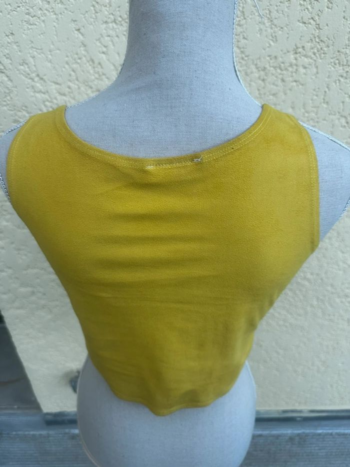 💛 Top court jaune doré – Kader Studio Europe 💛 - photo numéro 6