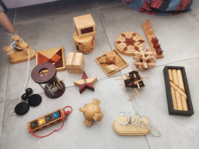 Lot de 18 casse tête
