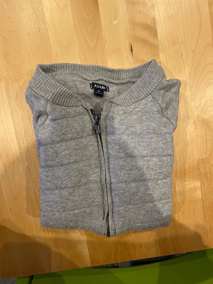 Gilet gris kiabi 8 ans - photo numéro 4