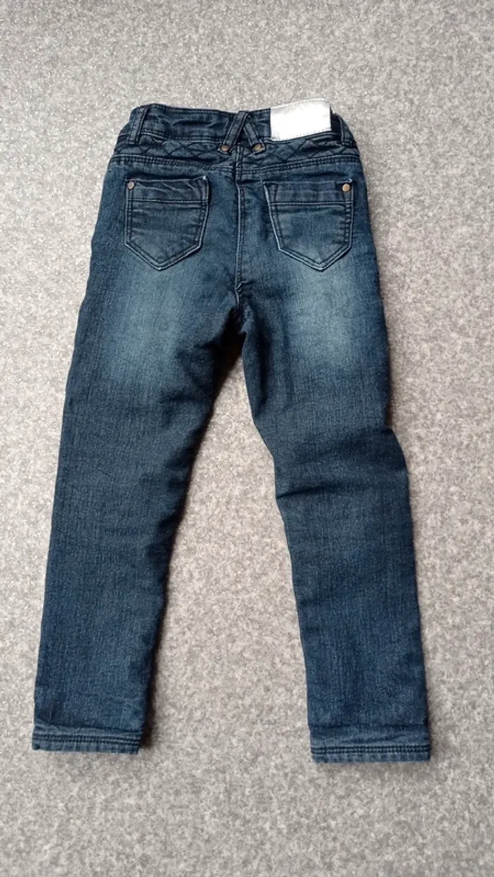 Orchestra pantalon doublé
Taille 3 ans
Très bon état - photo numéro 3