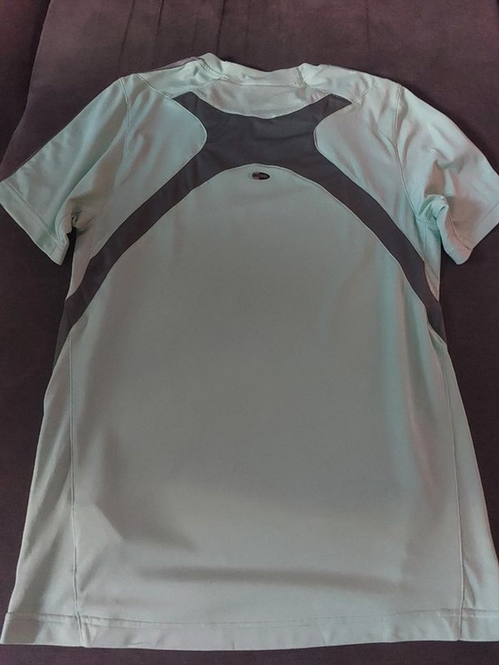 Tee shirt de sport - photo numéro 2