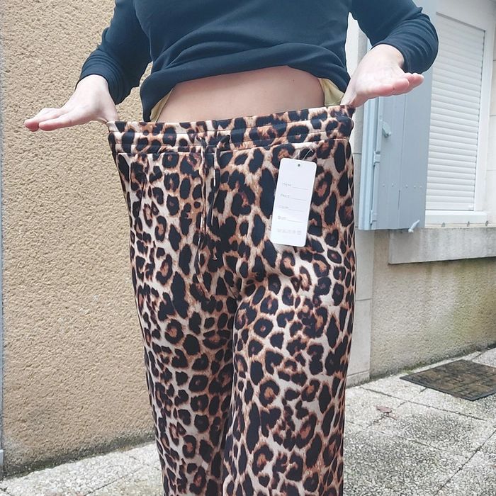Superbe pantalon neuf pour 38/40 - photo numéro 4