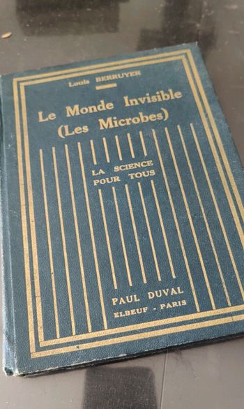 le monde invisible les microbes