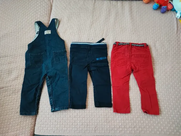 Lot pantalons et salopette 18 mois - photo numéro 5