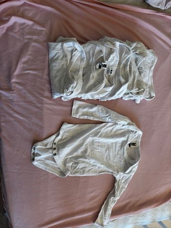 lot body  blancs manches longues