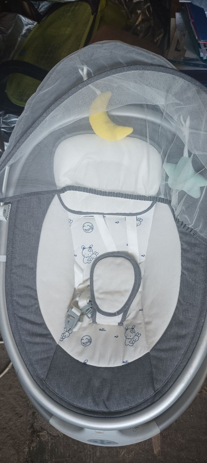 Balancelle électrique bébé