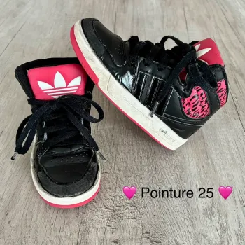 Adidas noires 25