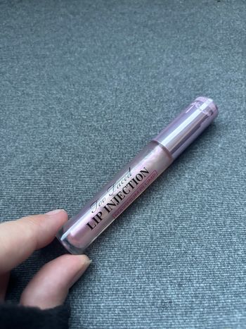 Gloss Too faced Lip