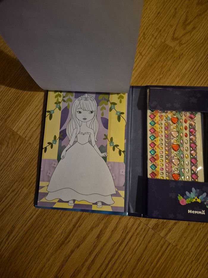 Carnet créatif princesses neuf - photo numéro 3