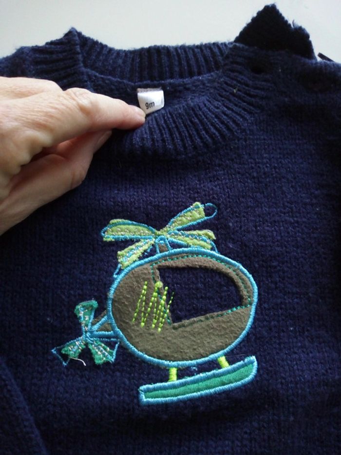Pull bleu marine - photo numéro 2