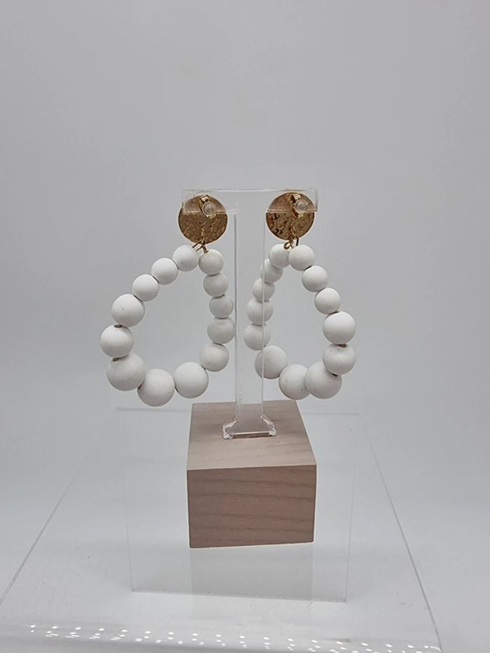 Paire de boucles d'oreilles pendantes - photo numéro 4
