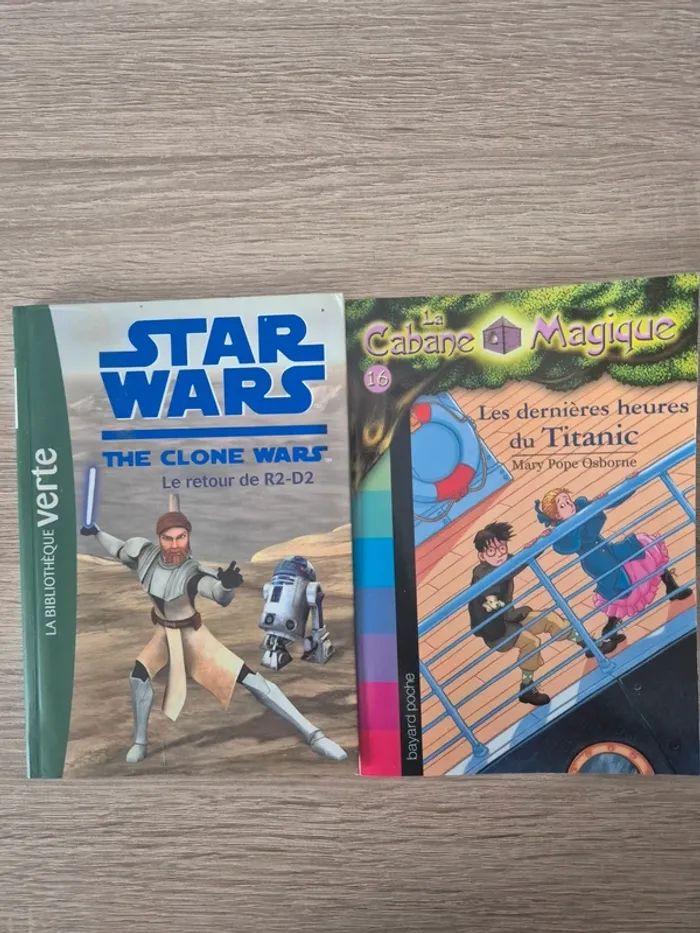Lot De 2 livres - Star Wars et Les Dernières Heures Du Titanic
