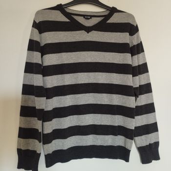 Pull enfant 10ans Gris