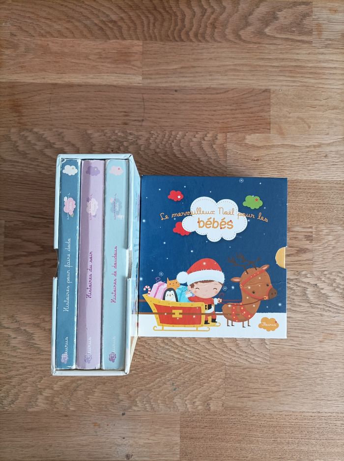 Lot de 2 coffrets livres cartonnés Bébé Fleurus