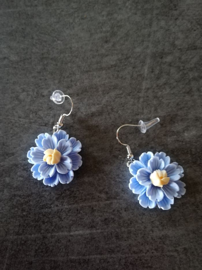Boucles d'oreilles fleurs lavande