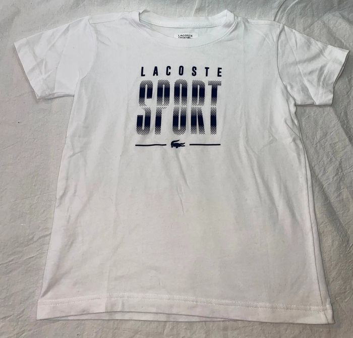 tshirt Lacoste 6 ans légères traces