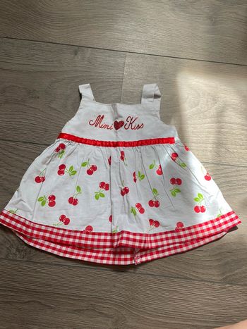 Robe avec cerises 6 mois