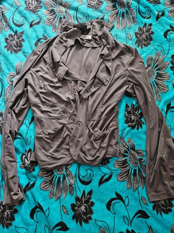 Gilet gris