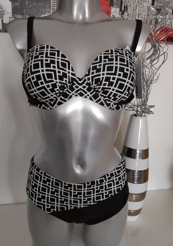 Maillot de bain noir et blanc T38/70D