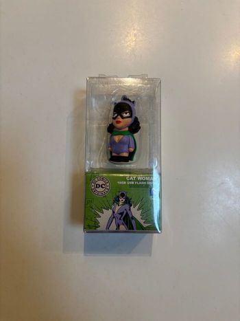 Clé USB 2.0 Silver Sanz DC Comics Catwoman 16Go Beige Noir Vert Violet