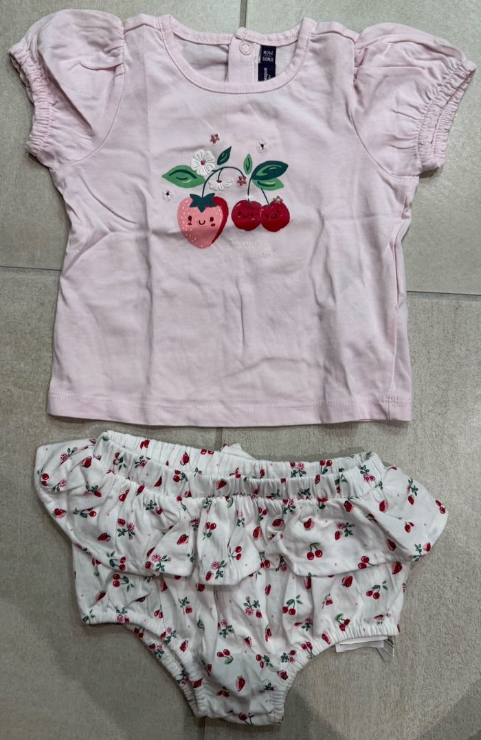 Lot vêtements fille 12 mois - photo numéro 4