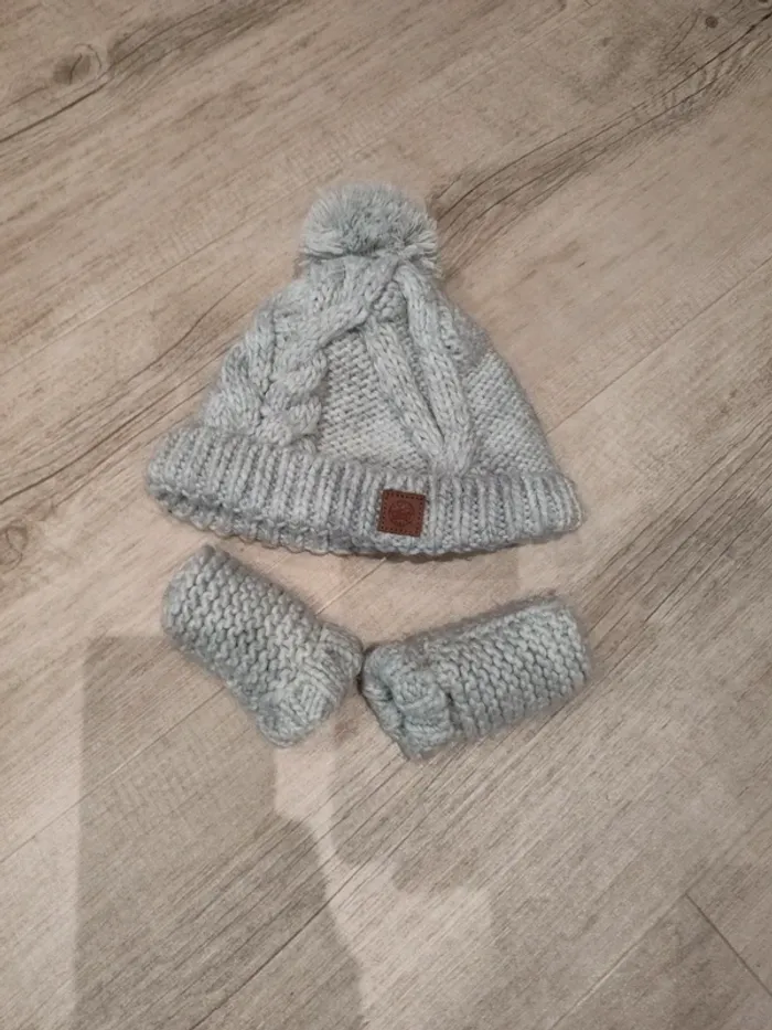 Bonnet et moufles