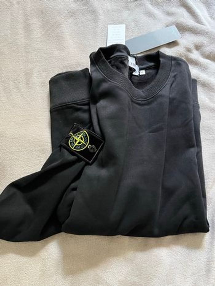Pull stone Island noir M - photo numéro 3