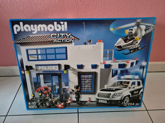 Playmobil 9372 commissariat neuf