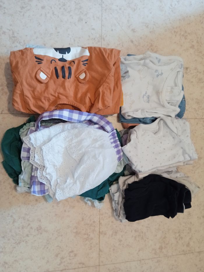 Lot vêtements fille 6 mois